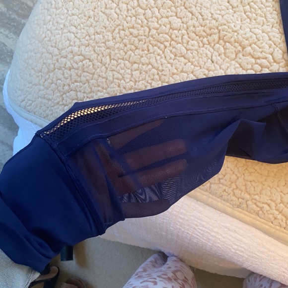 Lululemon leggings - Picture 3 of 5